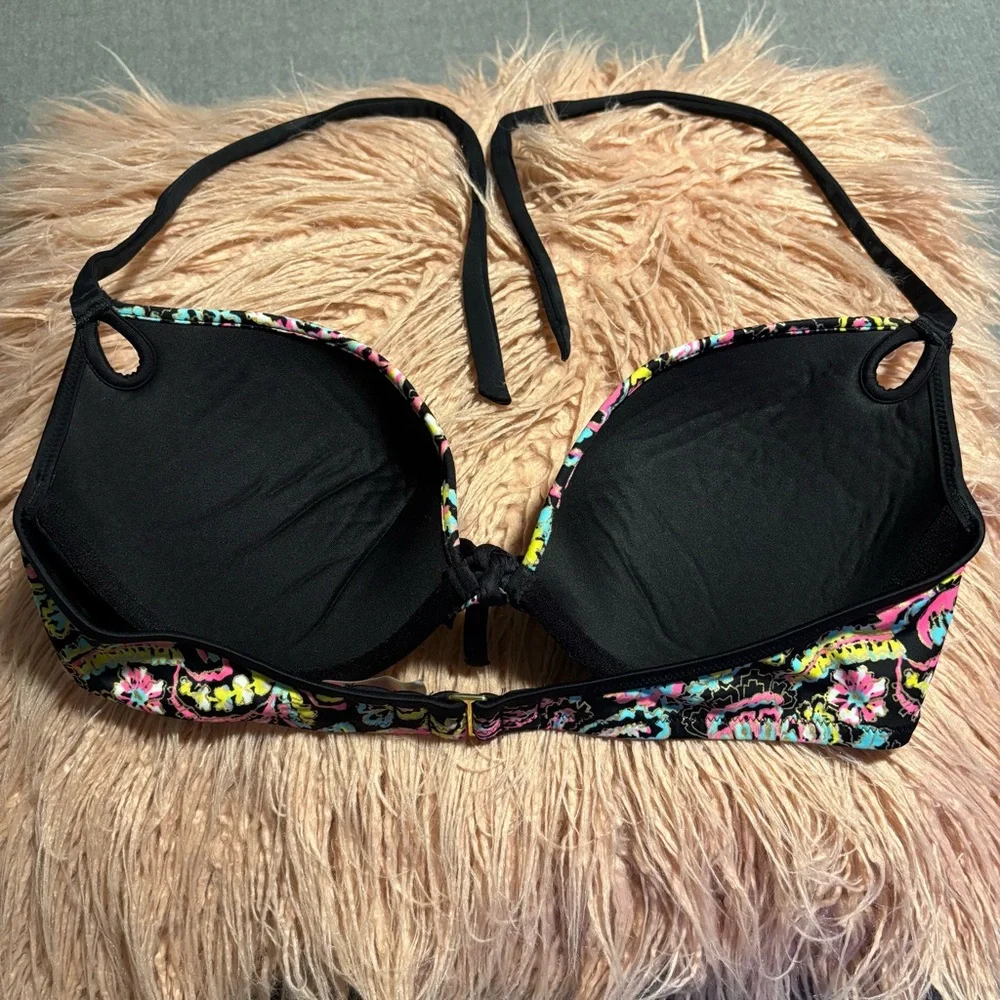Victorias Secret top has
